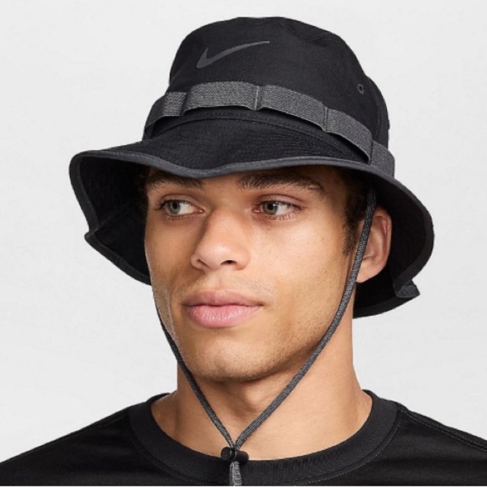 Nike Apex Black and Gray Bucket Hat NWT